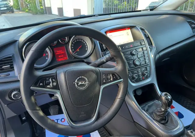 OPEL Astra 1.4 T Cosmo S&S