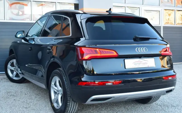 AUDI Q5 2.0 TDI Quattro Sport S tronic