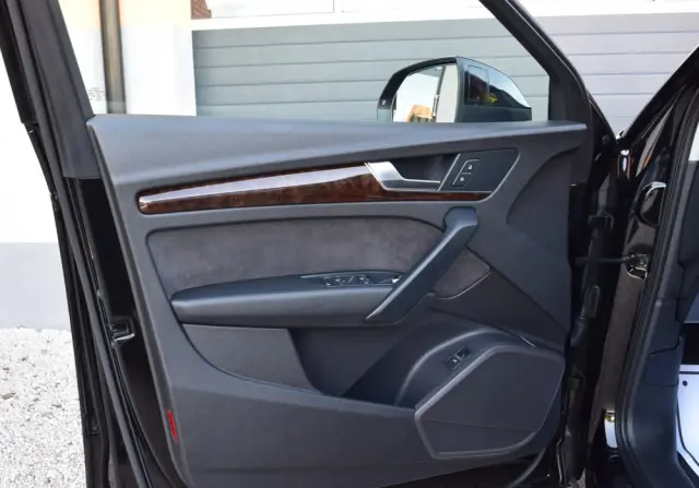 AUDI Q5 2.0 TDI Quattro Sport S tronic