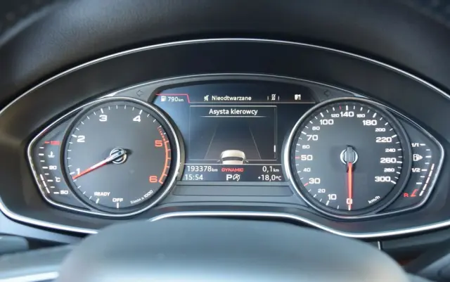 AUDI Q5 2.0 TDI Quattro Sport S tronic