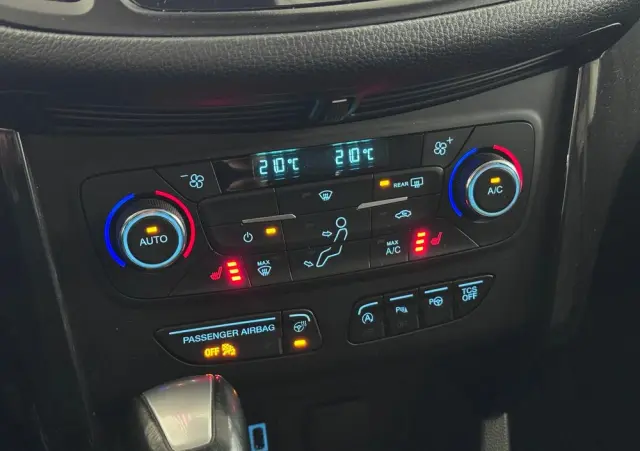 FORD Escape 1.5 EcoBoost AWD SE