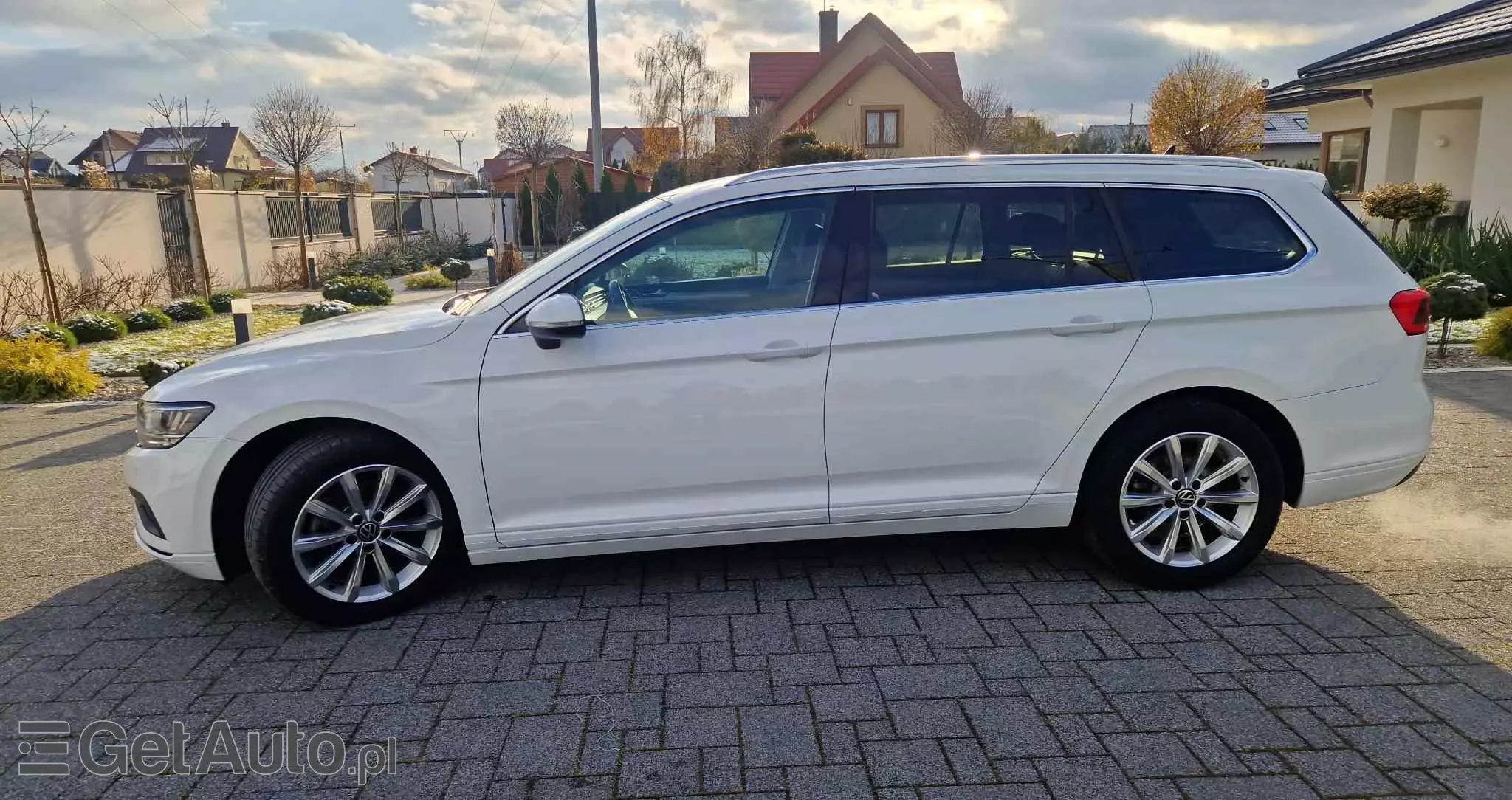 VOLKSWAGEN Passat Variant 2.0 TDI SCR DSG Business