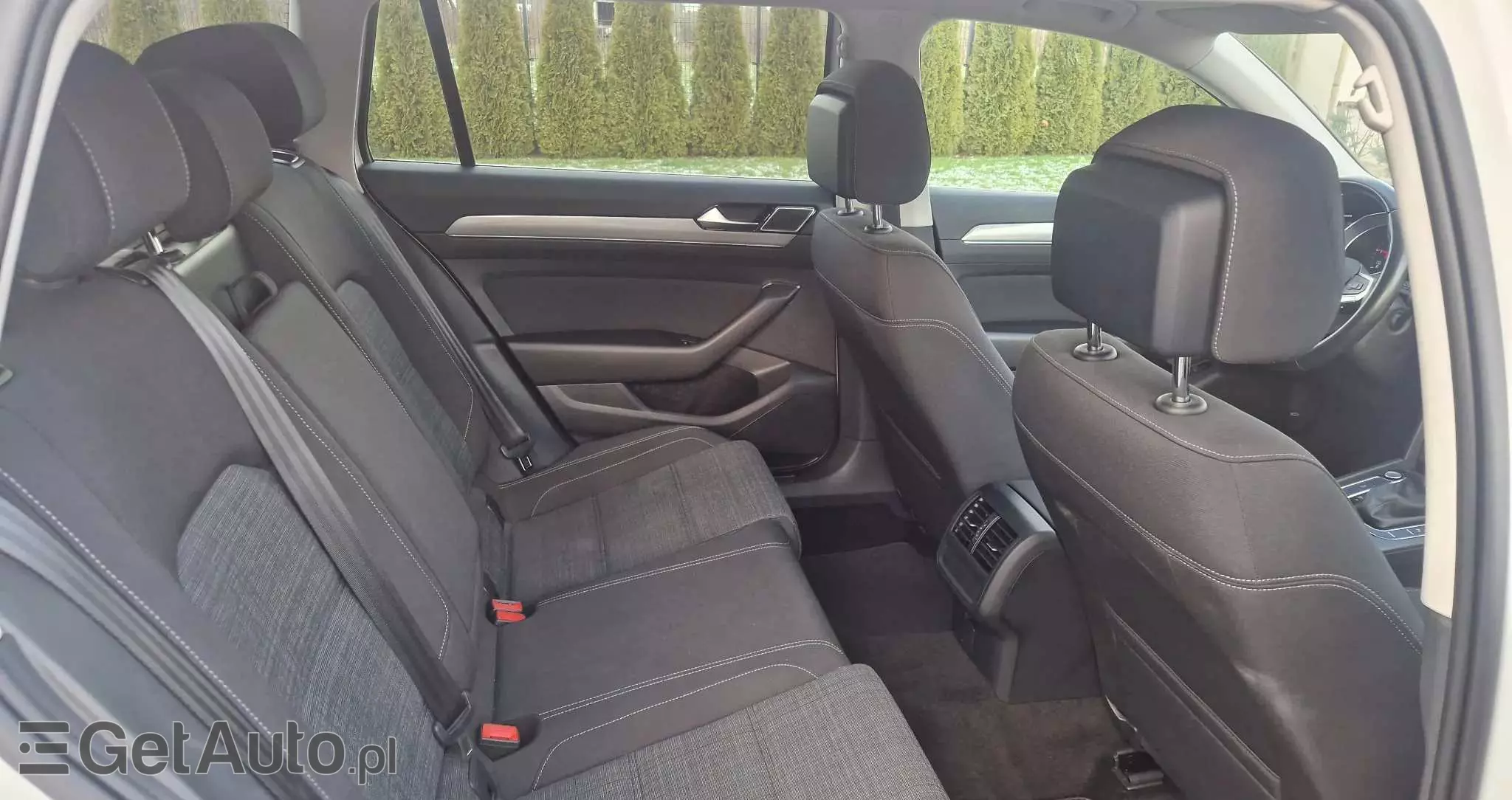 VOLKSWAGEN Passat Variant 2.0 TDI SCR DSG Business