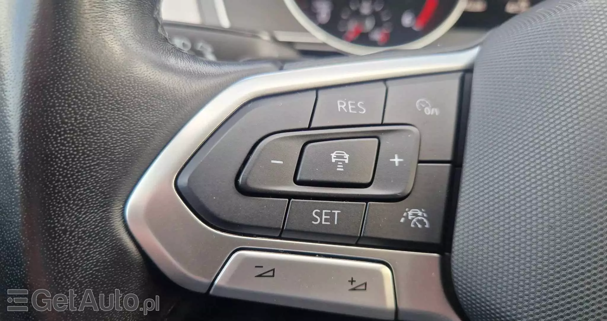 VOLKSWAGEN Passat Variant 2.0 TDI SCR DSG Business