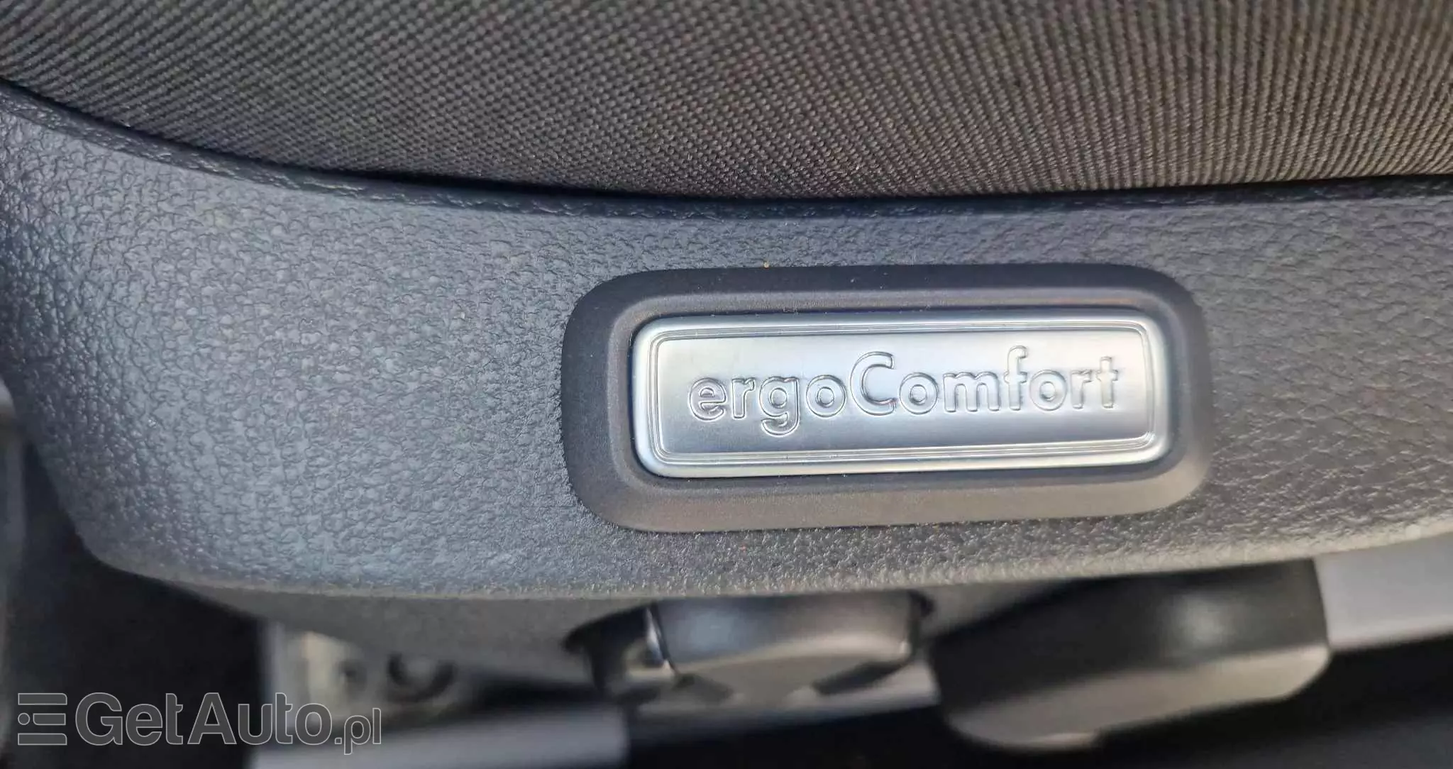 VOLKSWAGEN Passat Variant 2.0 TDI SCR DSG Business