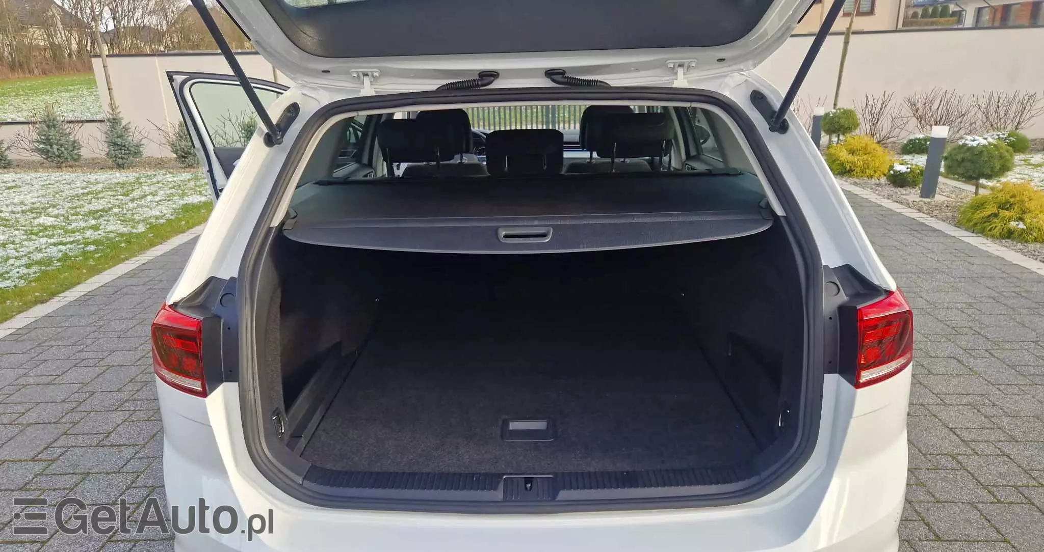 VOLKSWAGEN Passat Variant 2.0 TDI SCR DSG Business