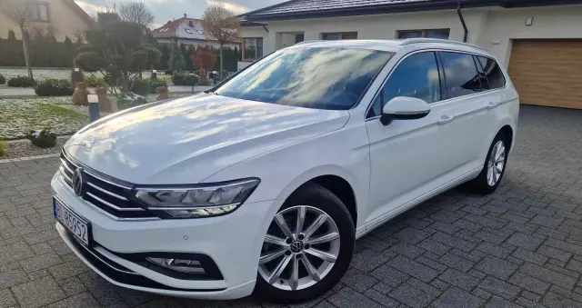 VOLKSWAGEN Passat Variant 2.0 TDI SCR DSG Business