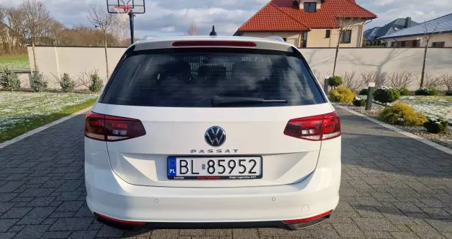 VOLKSWAGEN Passat Variant 2.0 TDI SCR DSG Business