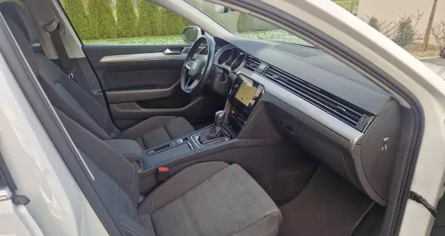 VOLKSWAGEN Passat Variant 2.0 TDI SCR DSG Business