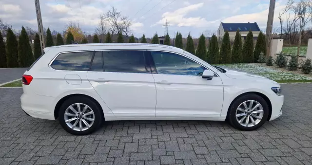 VOLKSWAGEN Passat Variant 2.0 TDI SCR DSG Business