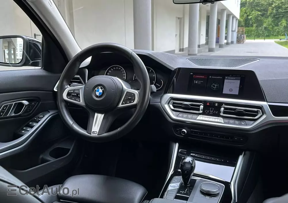 BMW Seria 3 320d xDrive Advantage
