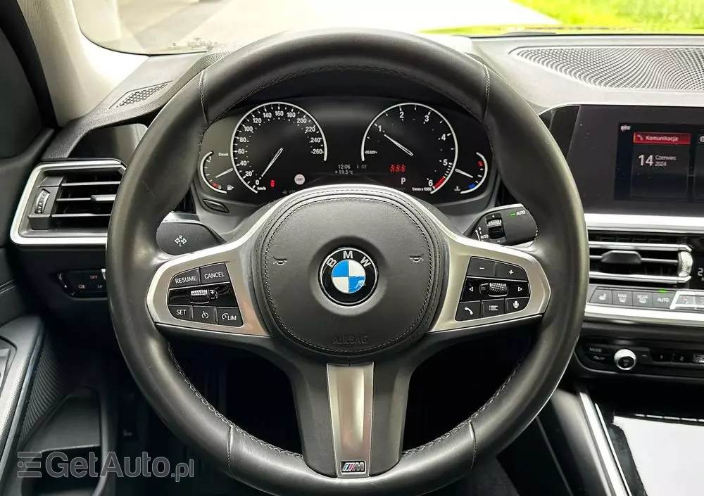 BMW Seria 3 320d xDrive Advantage