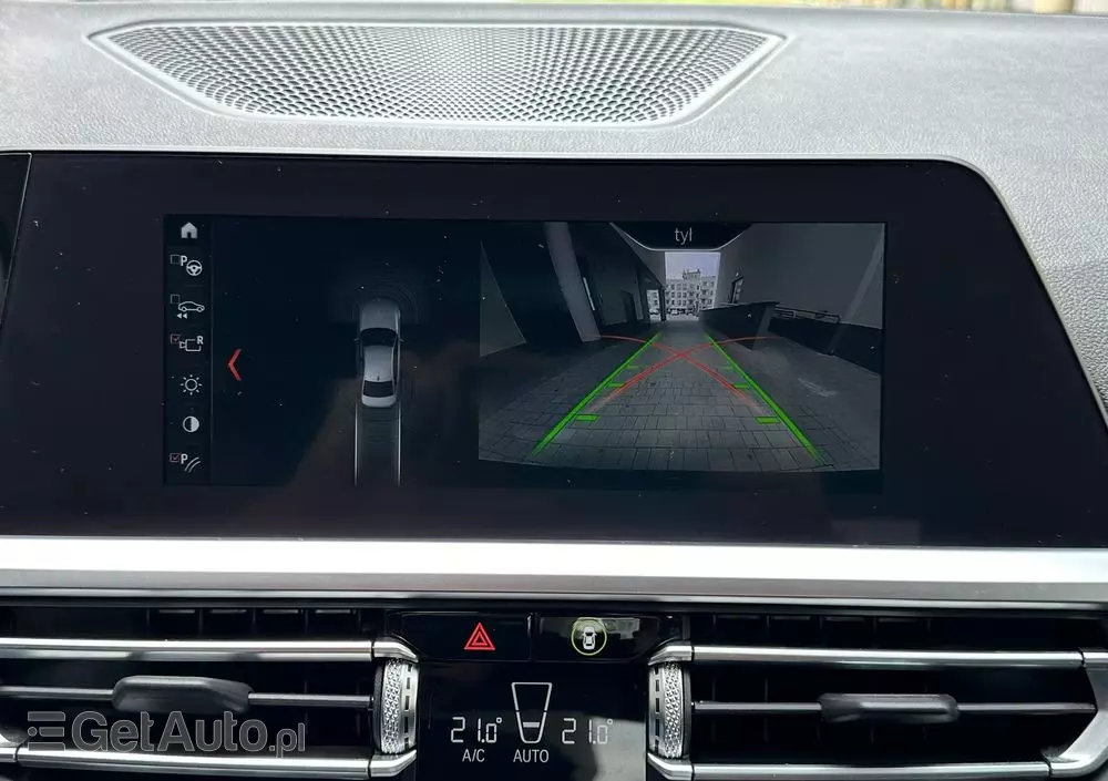 BMW Seria 3 320d xDrive Advantage