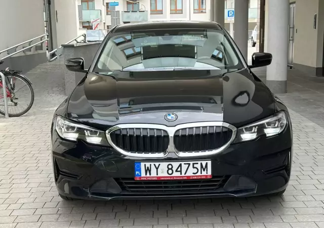 BMW Seria 3 320d xDrive Advantage