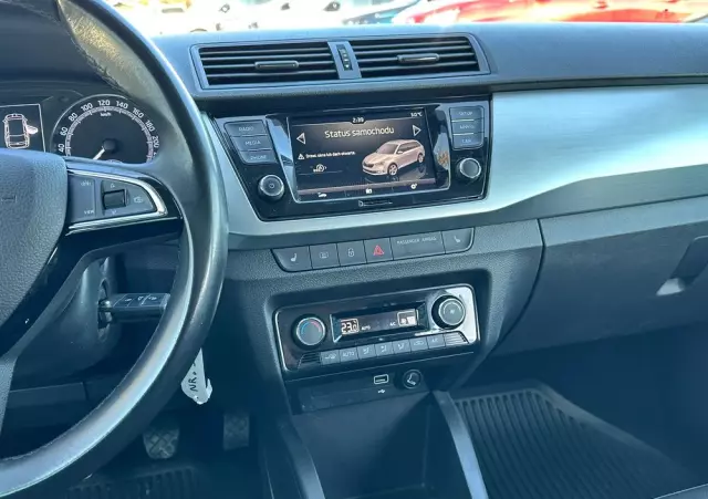 SKODA Fabia 1.0 Ambition