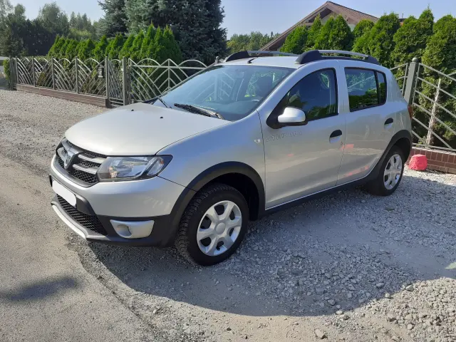 DACIA Sandero Stepway Laureate