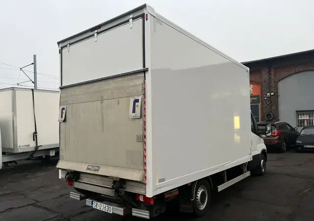 IVECO DAILY 35S14 35C18 50C15 50C17 35C14 35C15 35C17 35C18 70C17 72C15 70C18 