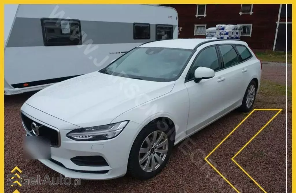 VOLVO V90 