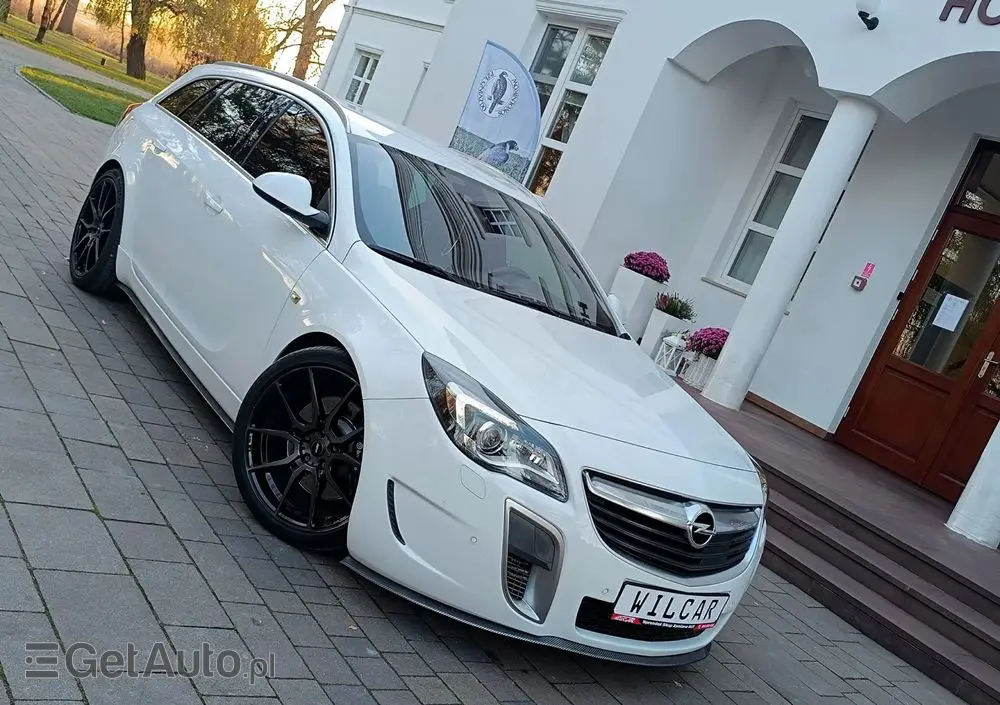 OPEL Insignia 2.8 V6 Turbo Sports Tourer 4x4 Automatik OPC