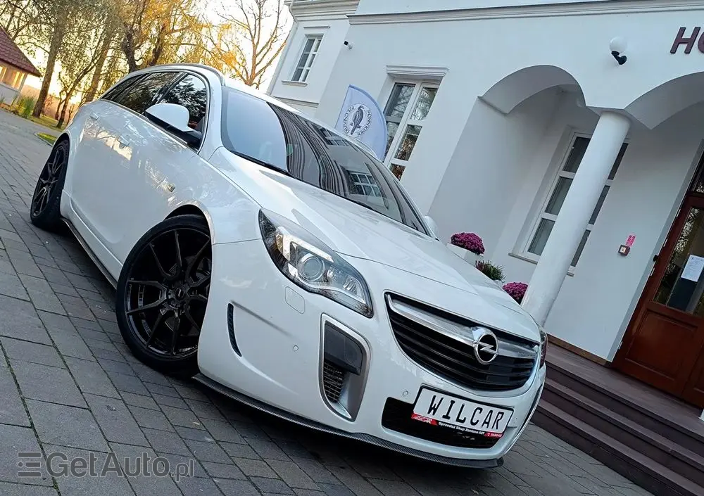 OPEL Insignia 2.8 V6 Turbo Sports Tourer 4x4 Automatik OPC