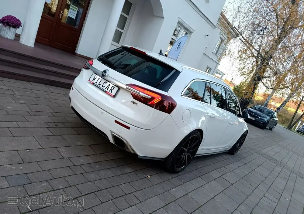OPEL Insignia 2.8 V6 Turbo Sports Tourer 4x4 Automatik OPC