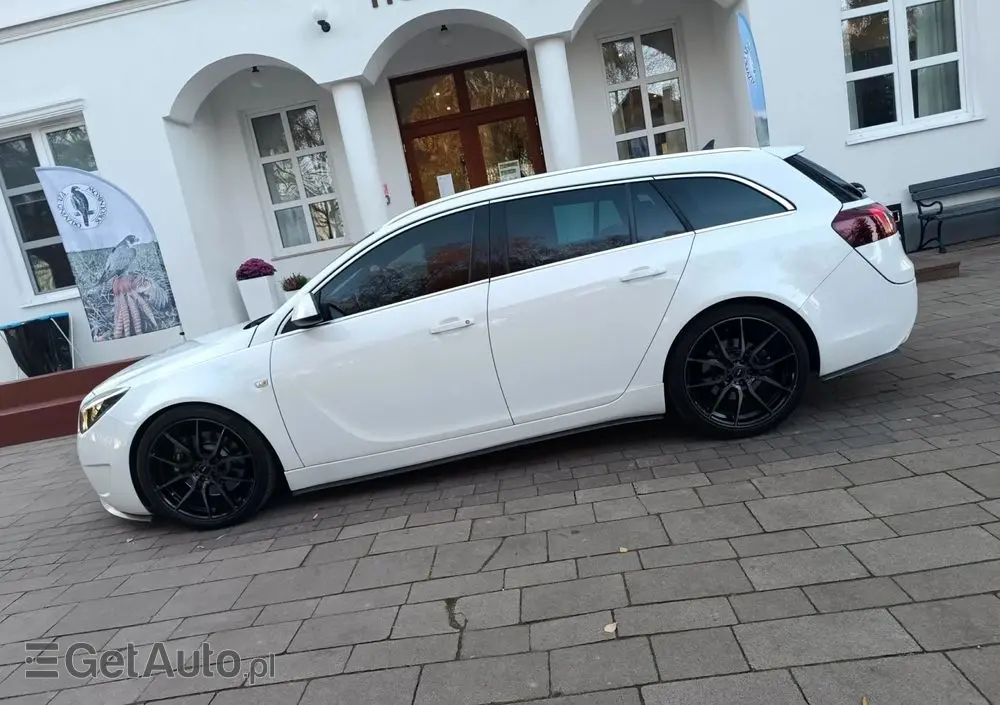 OPEL Insignia 2.8 V6 Turbo Sports Tourer 4x4 Automatik OPC