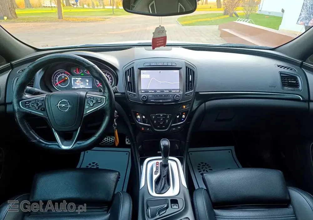 OPEL Insignia 2.8 V6 Turbo Sports Tourer 4x4 Automatik OPC