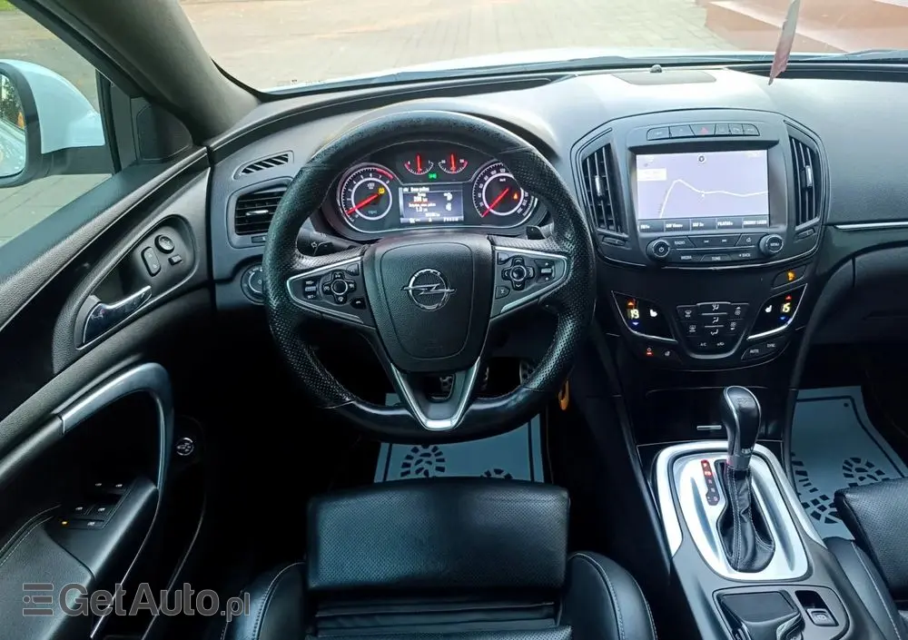 OPEL Insignia 2.8 V6 Turbo Sports Tourer 4x4 Automatik OPC