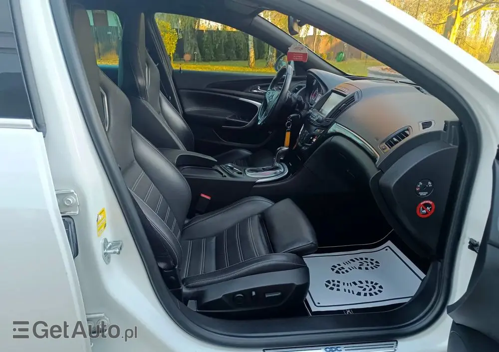 OPEL Insignia 2.8 V6 Turbo Sports Tourer 4x4 Automatik OPC