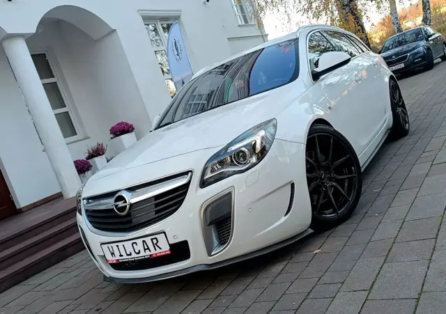 OPEL Insignia 2.8 V6 Turbo Sports Tourer 4x4 Automatik OPC