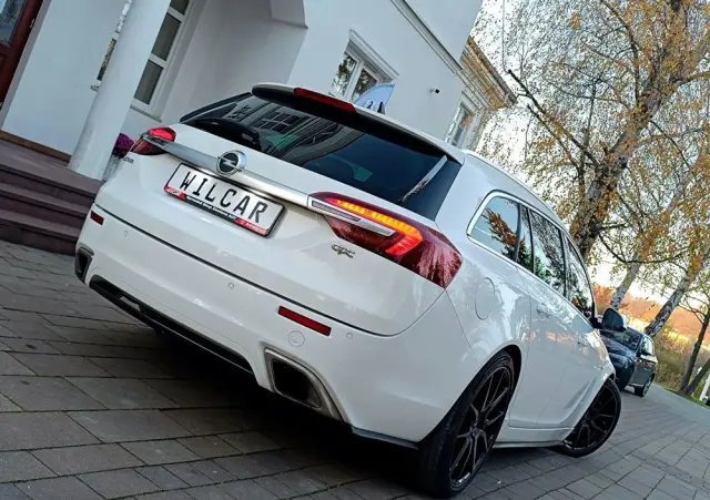 OPEL Insignia 2.8 V6 Turbo Sports Tourer 4x4 Automatik OPC