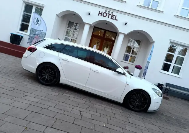 OPEL Insignia 2.8 V6 Turbo Sports Tourer 4x4 Automatik OPC