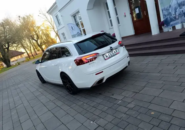 OPEL Insignia 2.8 V6 Turbo Sports Tourer 4x4 Automatik OPC