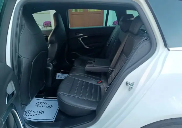 OPEL Insignia 2.8 V6 Turbo Sports Tourer 4x4 Automatik OPC