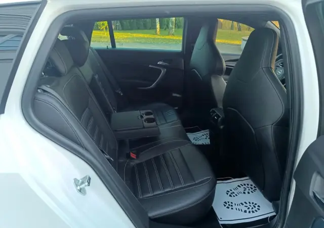 OPEL Insignia 2.8 V6 Turbo Sports Tourer 4x4 Automatik OPC