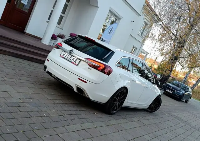 OPEL Insignia 2.8 V6 Turbo Sports Tourer 4x4 Automatik OPC