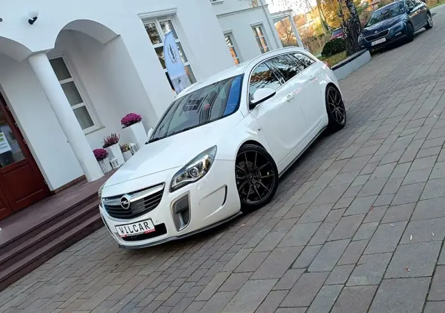 OPEL Insignia 2.8 V6 Turbo Sports Tourer 4x4 Automatik OPC