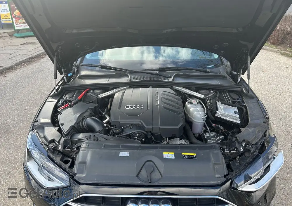 AUDI A4 Limousine 35 TFSI mHEV Advanced S tronic