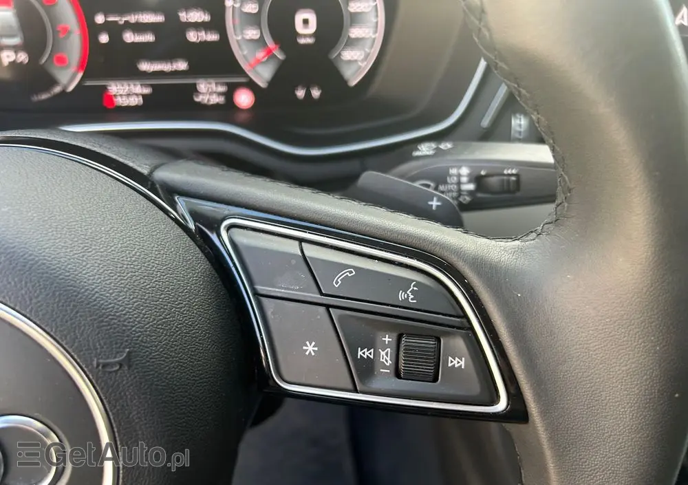 AUDI A4 Limousine 35 TFSI mHEV Advanced S tronic