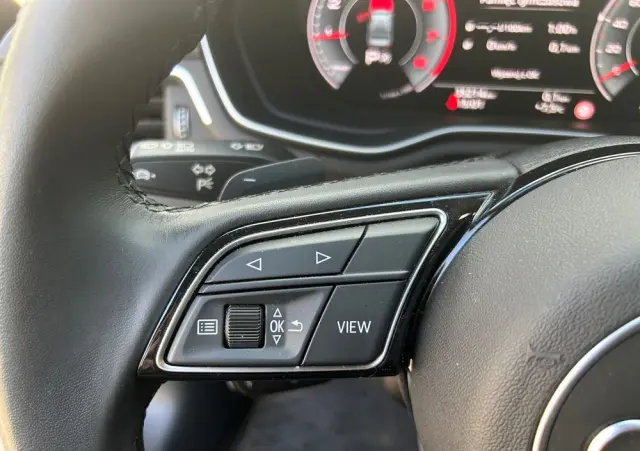 AUDI A4 Limousine 35 TFSI mHEV Advanced S tronic