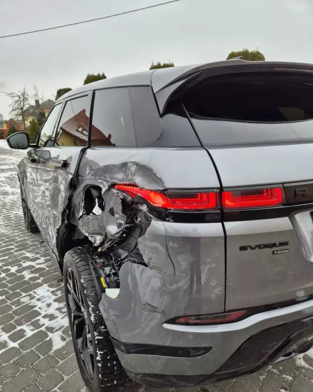 LAND ROVER Range Rover Evoque 1.5 P300e PHEV R-Dynamic S