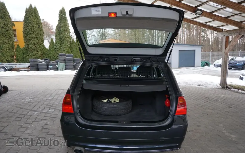 BMW Seria 3 318i Edition Sport