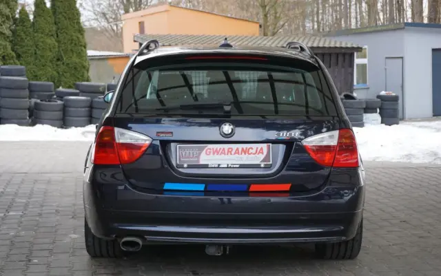 BMW Seria 3 318i Edition Sport