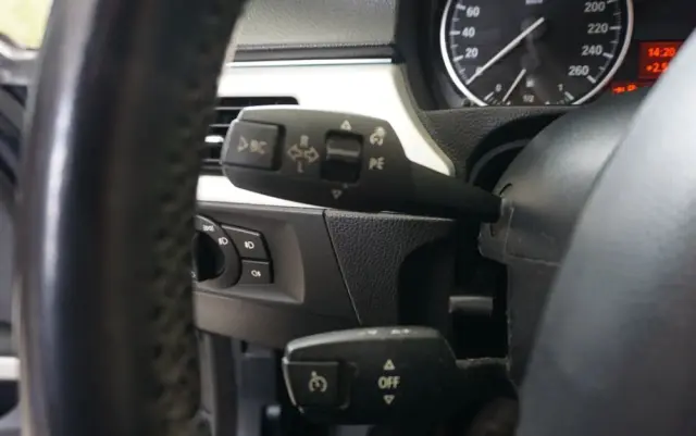 BMW Seria 3 318i Edition Sport