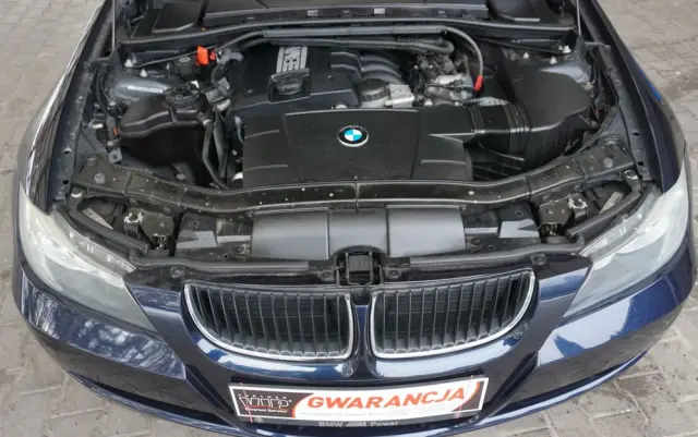 BMW Seria 3 318i Edition Sport