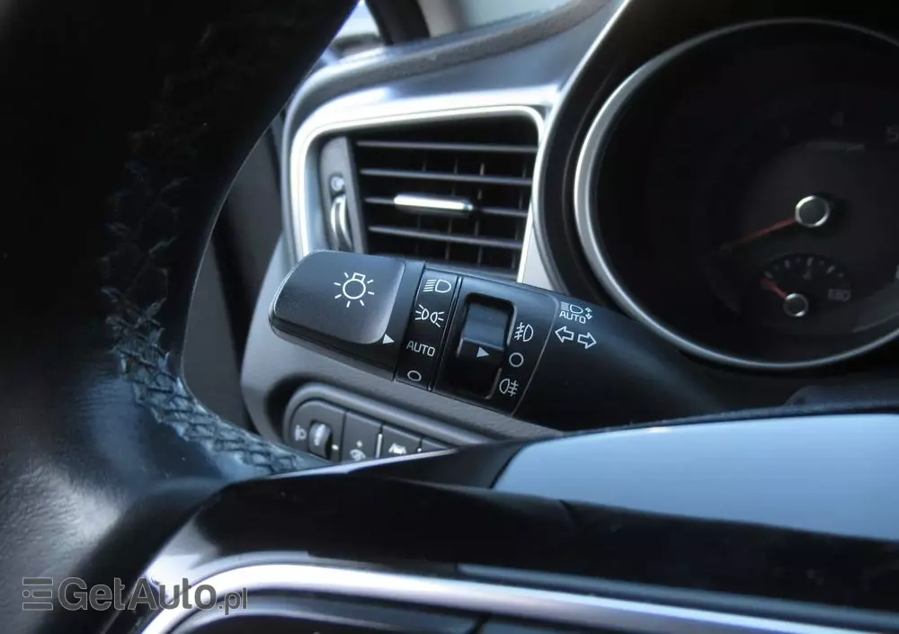 KIA Ceed 1.5 T-GDI M