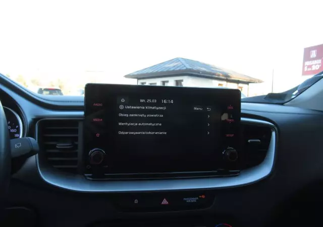 KIA Ceed 1.5 T-GDI M