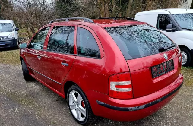 SKODA Fabia 