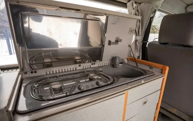 VOLKSWAGEN California 