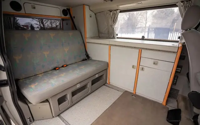 VOLKSWAGEN California 